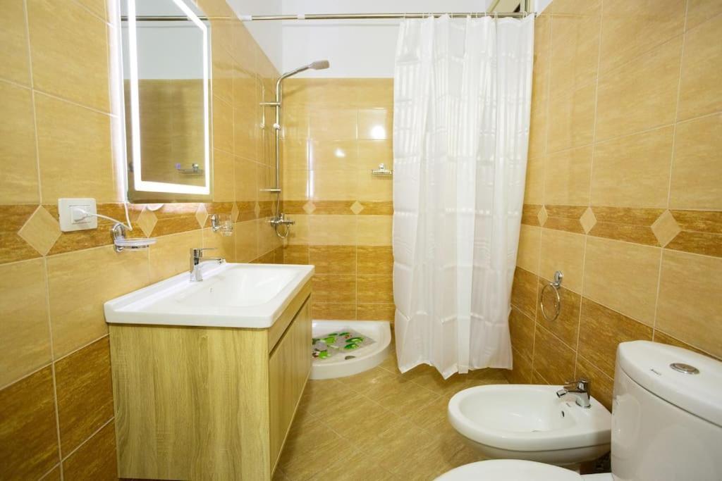 Apartment In Vlore Kejvi Esterno foto