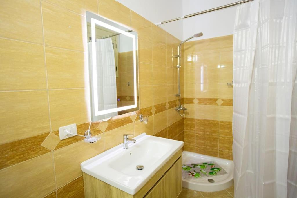 Apartment In Vlore Kejvi Esterno foto
